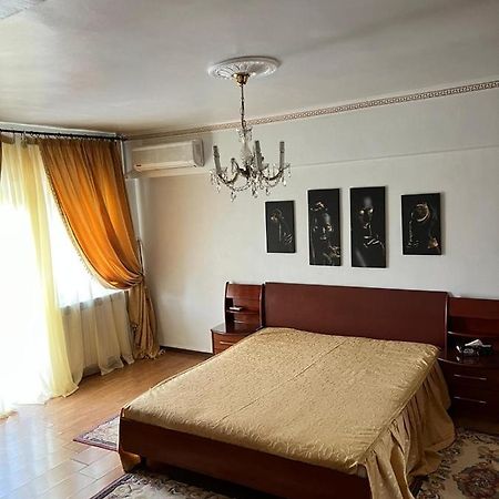 Unirii 64 Lägenhet Bukarest Exteriör bild